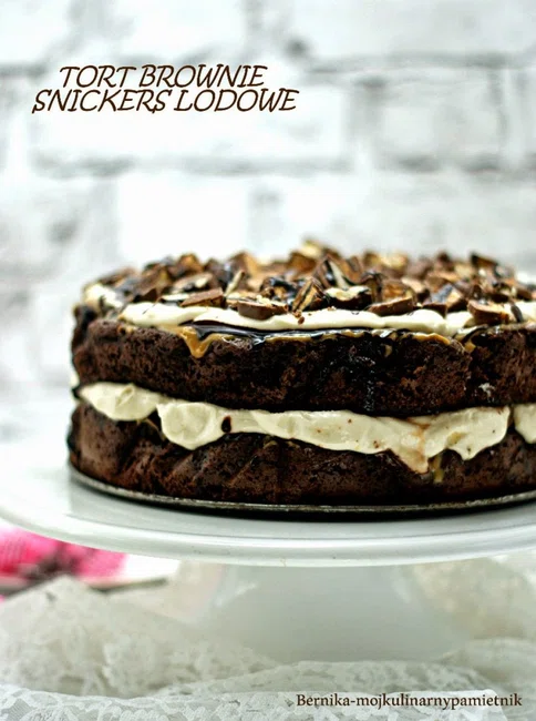 Lodowy tort snickers