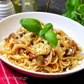 Spaghetti bolognese z wątróbką