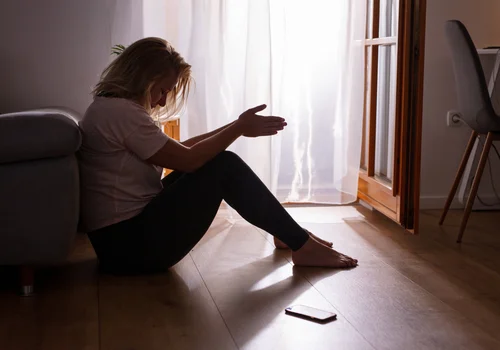 Mama cały czas brała pożyczki. Dowiedziałam się po jej śmierci. Czy moje dzieci też odziedziczą ten bałagan?” — pisze Karolina [LIST]