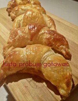 Rogaliki z prażonymi jabłkami