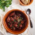 Chorizo w czerwonym winie