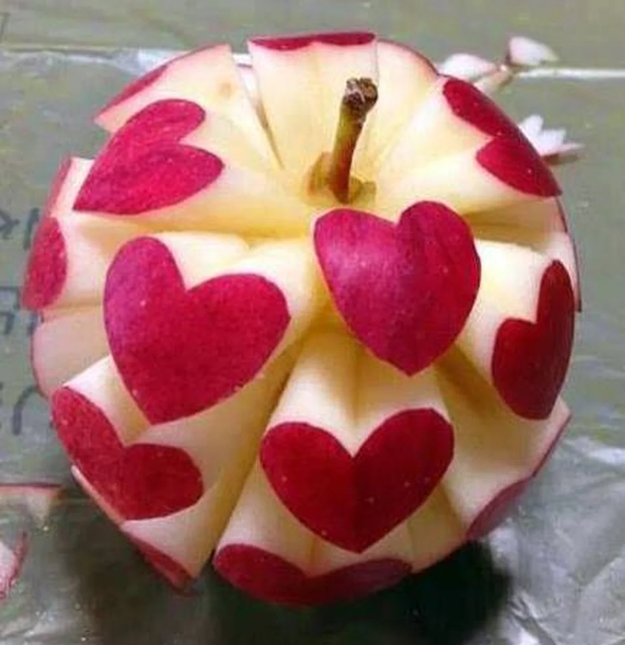 Jabłko w serduszka