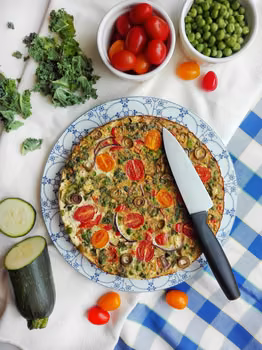 Pieczony omlet z warzywami