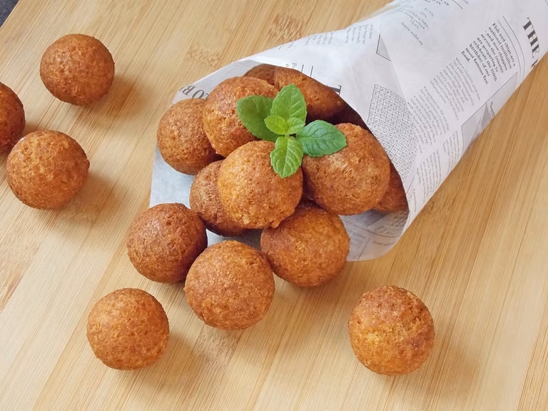 Mini pączki z serem