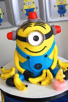 Minionek z bananami