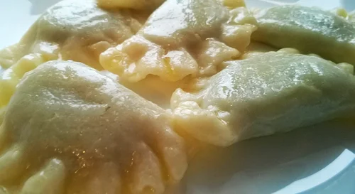 Pierogi ze szpinakiem i fetą