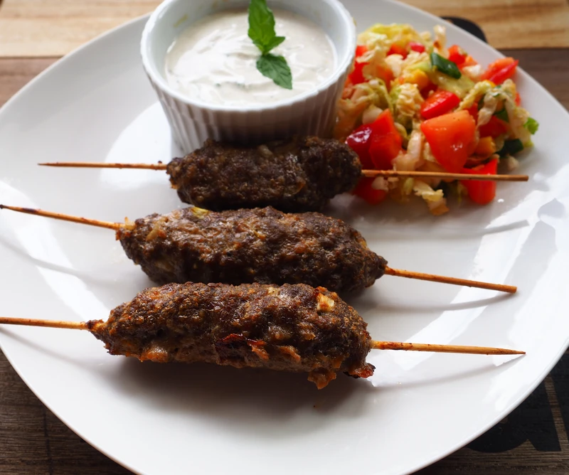 KOFTA CZYLI MIELONE NA PATYKU