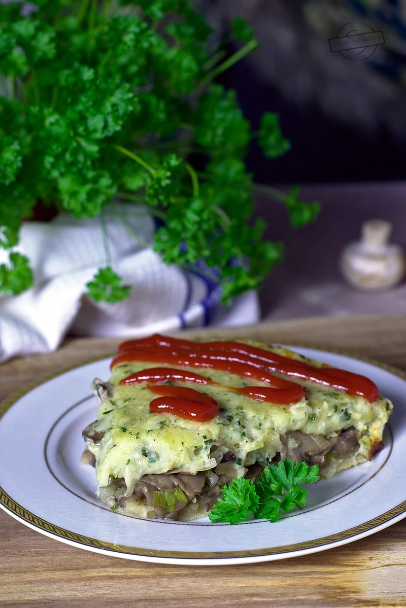 Tarta z porem i pieczarkami