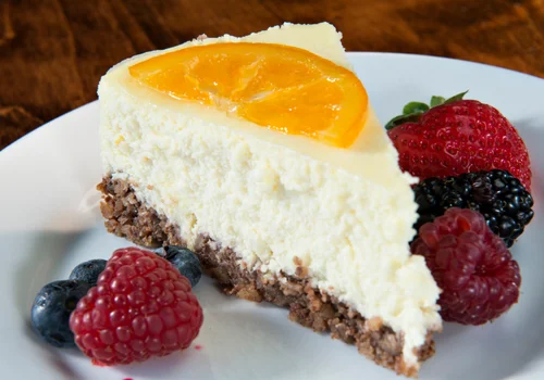 Zalej biszkopty tą masą i schłódź. Smakuje jak najlepszy sernik, a robi się w 5 minut