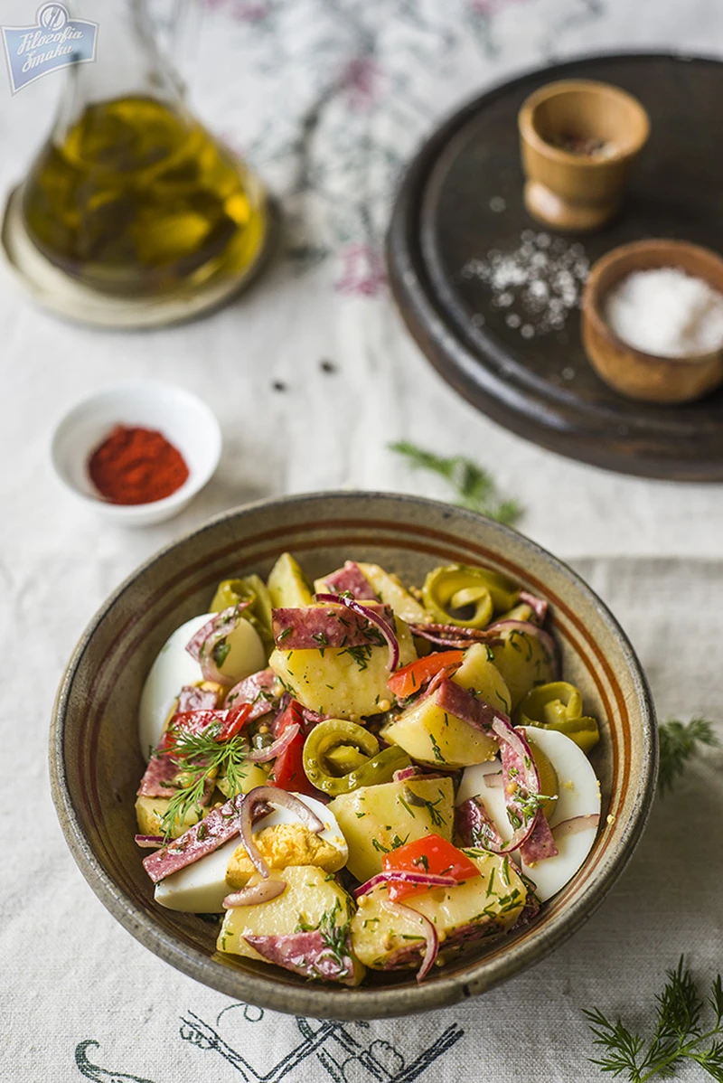 Sałatka ziemniaczana z salami