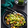 MAKARON Z DOMOWYM PESTO I KARMELIZOWANĄ BRUKSELKĄ. OBIAD W 15 MINUT