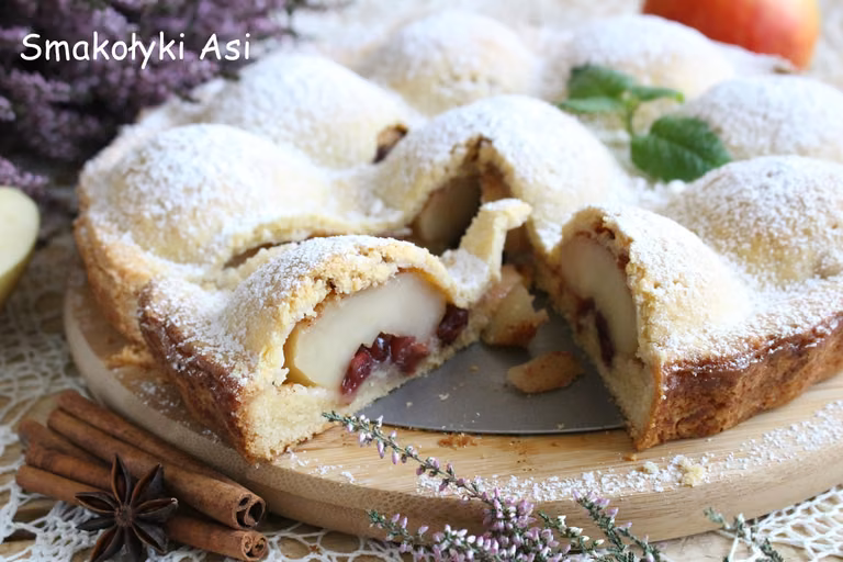 Krucha tarta z jabłkami i żurawiną