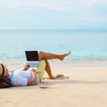 „Dzień na reset” – Dodatkowy wolny dzień dla pracowników? Firmy wprowadzają nowy trend!