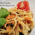 Spaghetti z wędzonym łososiem