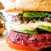 Burgery z buraków i kaszy jęczmiennej