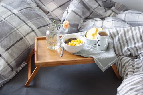 OWSIANKA Z CHIA, GRANOLĄ I ŚWIEŻYM ANANASEM!