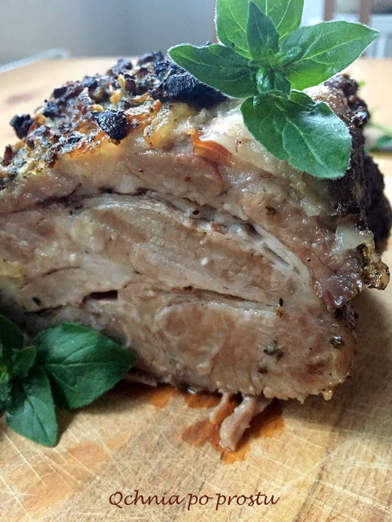 Pieczona karkówka marynowana w musztardzie