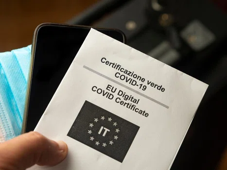 Jak pobrać Unijny Certyfikat COVID na telefon komórkowy?