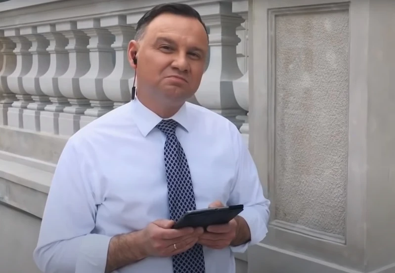 Rapujący Andrzej Duda nie każdemu się spodobał. Celebryci komentują