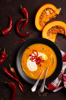 Zupa krem z dyni z batatem i chilli