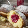 Pączki malinowe