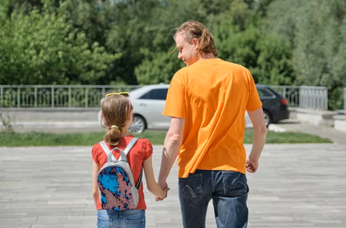 ZUS chciał odebrać 800 plus rozwiedzionym rodzicom! Sąd wydał przełomowy wyrok