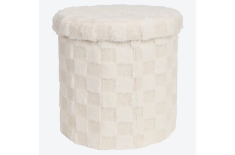 Zdjęcie Ta pufa z Action za 44 zł to gorący hit mieszkań! Dodatkowe miejsce dla gości, pomieści graty, a wygląd i materiał zachwyca #4