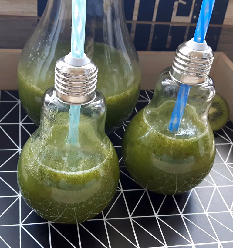 ZIELONA LEMONIADA