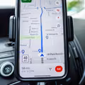 Ta niepozorna funkcja Google Maps to zmora policji! Kierowcy jednak ją kochają