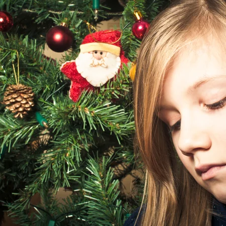 Czy trzeba zmuszać dzieci do składania życzeń i łamania się opłatkiem?