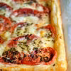 Pizza Caprese na cieście francuskim