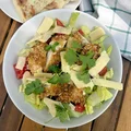 Sałatka z kurczakiem w panko - Bullio