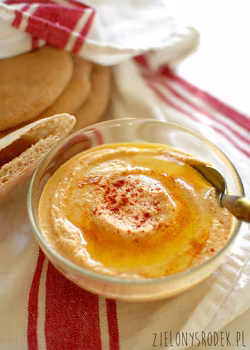 kremowy hummus z dynią