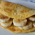 Razowy omlet z bananem i cynamonem