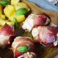 Drobiowe roladki z szynką szwarcwaldzką, suszonymi pomidorami +pieczone ziemniaczki!