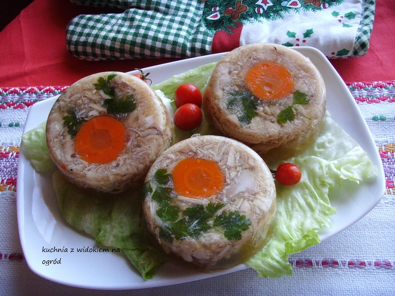 Galareta drobiowa z udek kurczaka. Szybka, smaczna, świąteczna :)