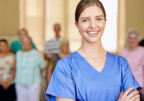 Położna i opiekun medyczny w szkole? Ministerstwo szykuje zmiany!