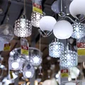 Uwaga na te popularne lampy! UE wydała komunikat i ostrzega klientów - może dojść do porażenia
