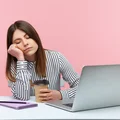 Ciągle płaczesz, jesteś nerwowa i wyczerpana? To może być ukryty niedobór witaminy B9!
