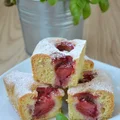 Proste ciasto z truskawkami na oleju