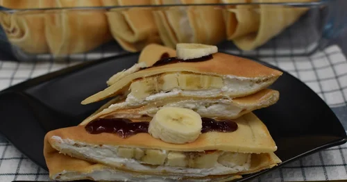 Naleśniki z twarogiem i bananami