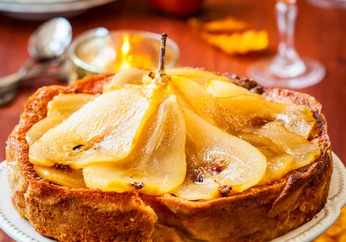 Tarta gruszkowa z masą budyniową! To najlepszy deser na jesienny weekend