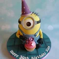 Tort z minionkiem