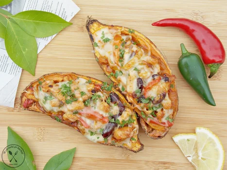 Bataty faszerowane kurczakiem fajitas