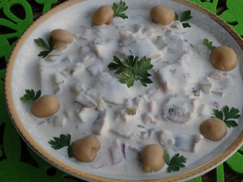 Śledzie w sosie tatarskim