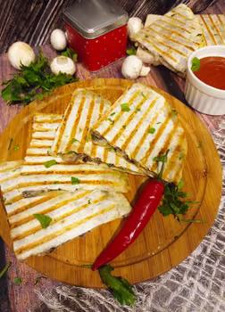 Quesadilla z pieczarkami