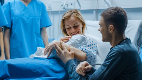Dobra informacja dla majowych mam- powrót porodów rodzinnych