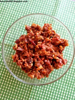 Pasta z suszonych pomidorów i żurawiny