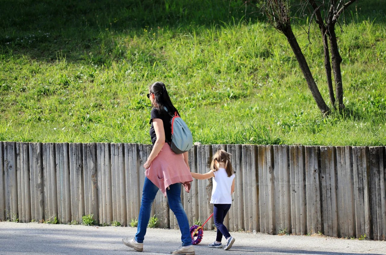 800+ nie obniży alimentów. Wielu rodziców wciąż żyje w błędzie
