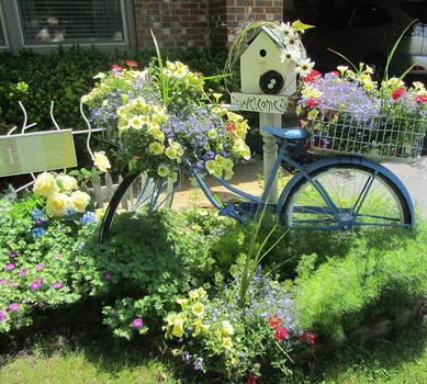 Rower jako dekoracja ogrodowa;)
